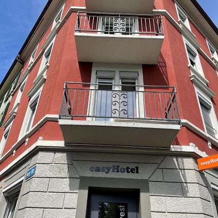 Easyhotel Zurich West Экстерьер фото