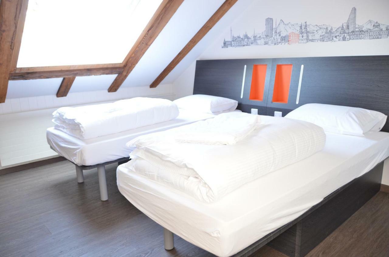 Easyhotel Zurich West Экстерьер фото