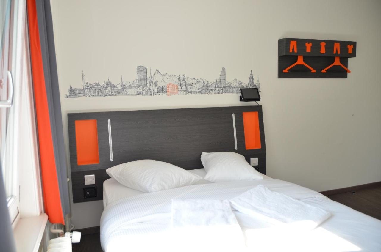 Easyhotel Zurich West Экстерьер фото